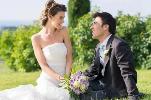 亳州完美嫁衣婚礼摄影摄像跟拍结婚证跟拍多机位