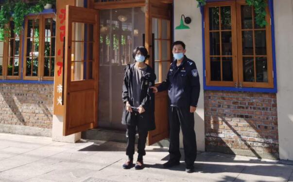 旅馆内，19岁男子被淄博警方抓获！